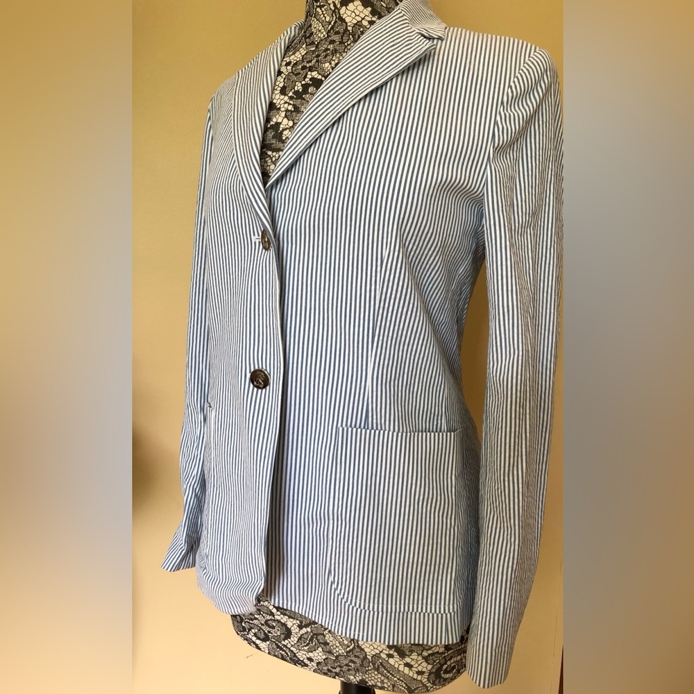 Chaps blue & white striped Seer Sucker Jacket Size 6 silver tone buttons. NWT